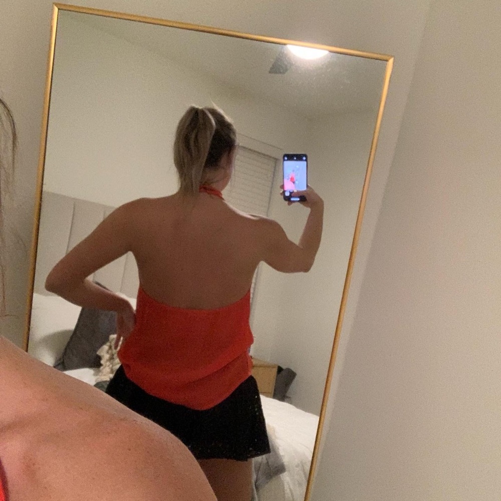 Large halter top - Picture 3 of 3